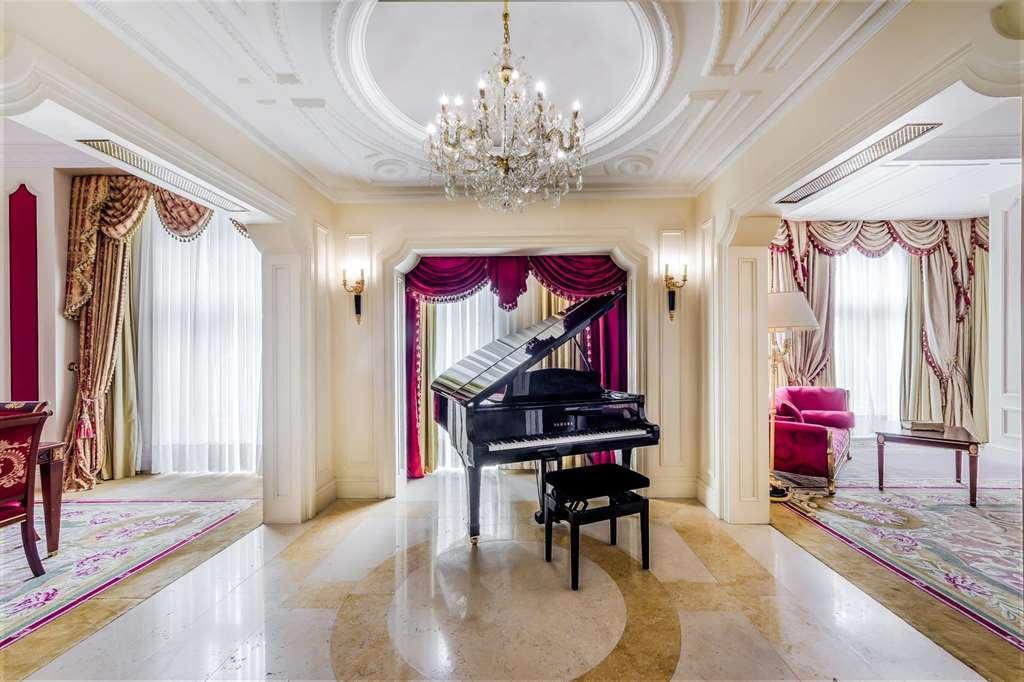 Hotel The Bentley *